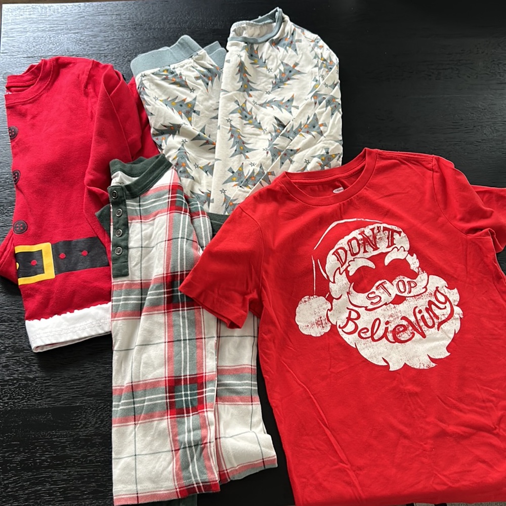 Boys Christmas 🎄 Pajamas sets bundle & Tee